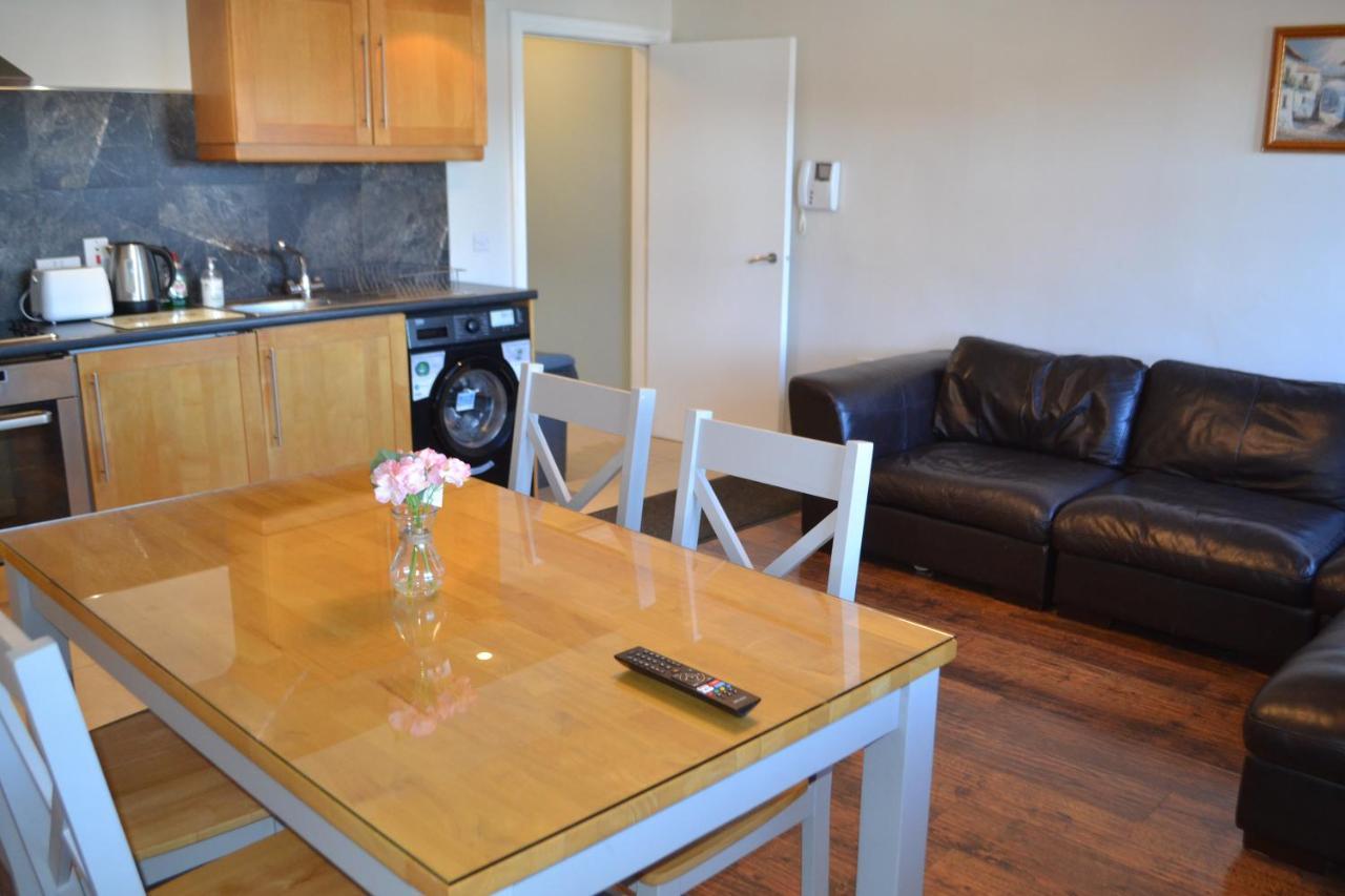 Walsh'S Hotel And Apartments Maghera  المظهر الخارجي الصورة