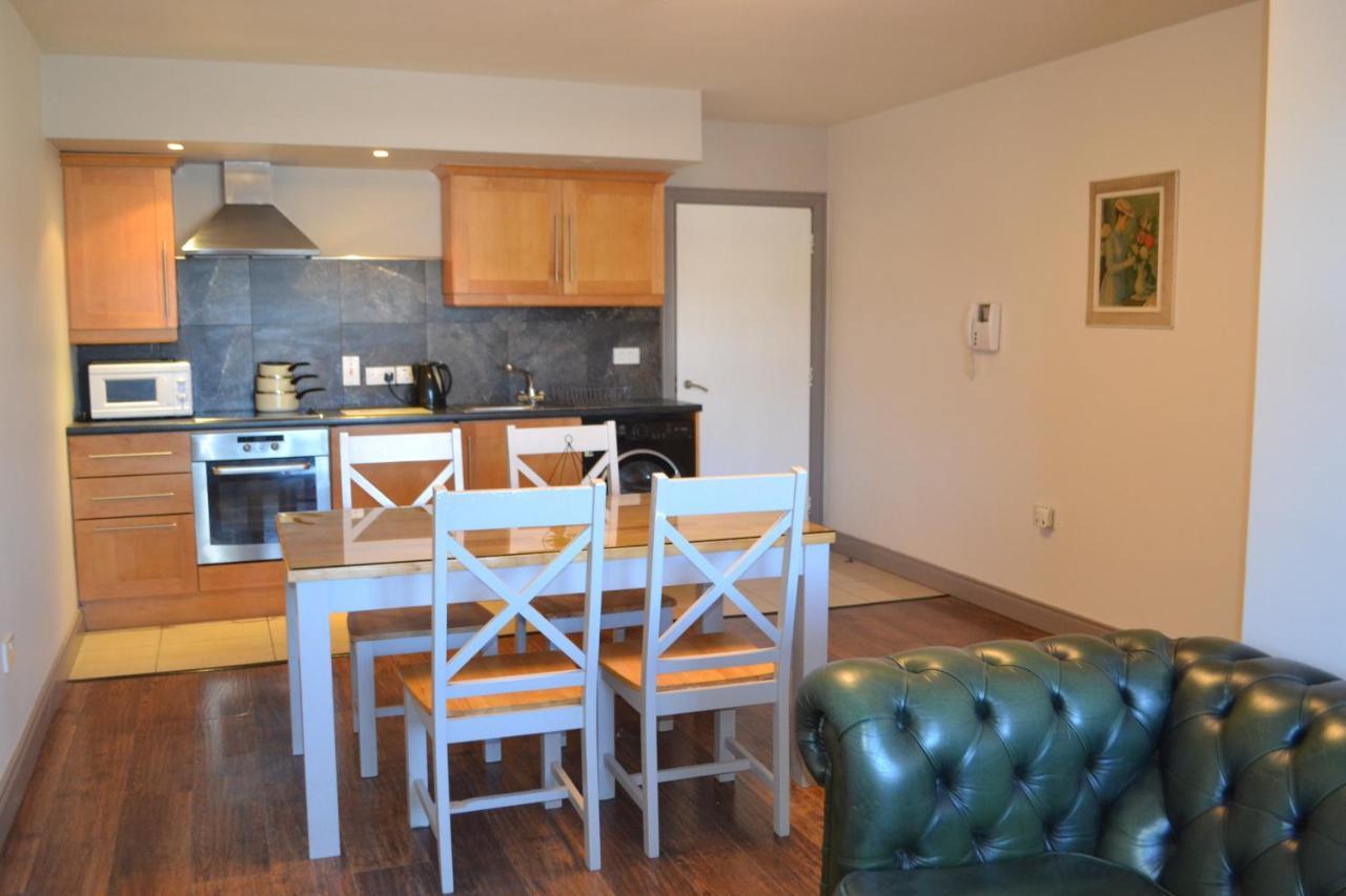 Walsh'S Hotel And Apartments Maghera  المظهر الخارجي الصورة