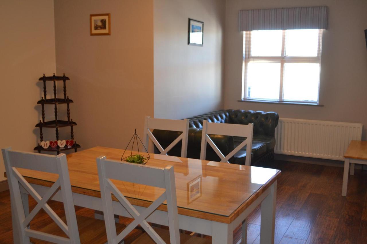 Walsh'S Hotel And Apartments Maghera  المظهر الخارجي الصورة