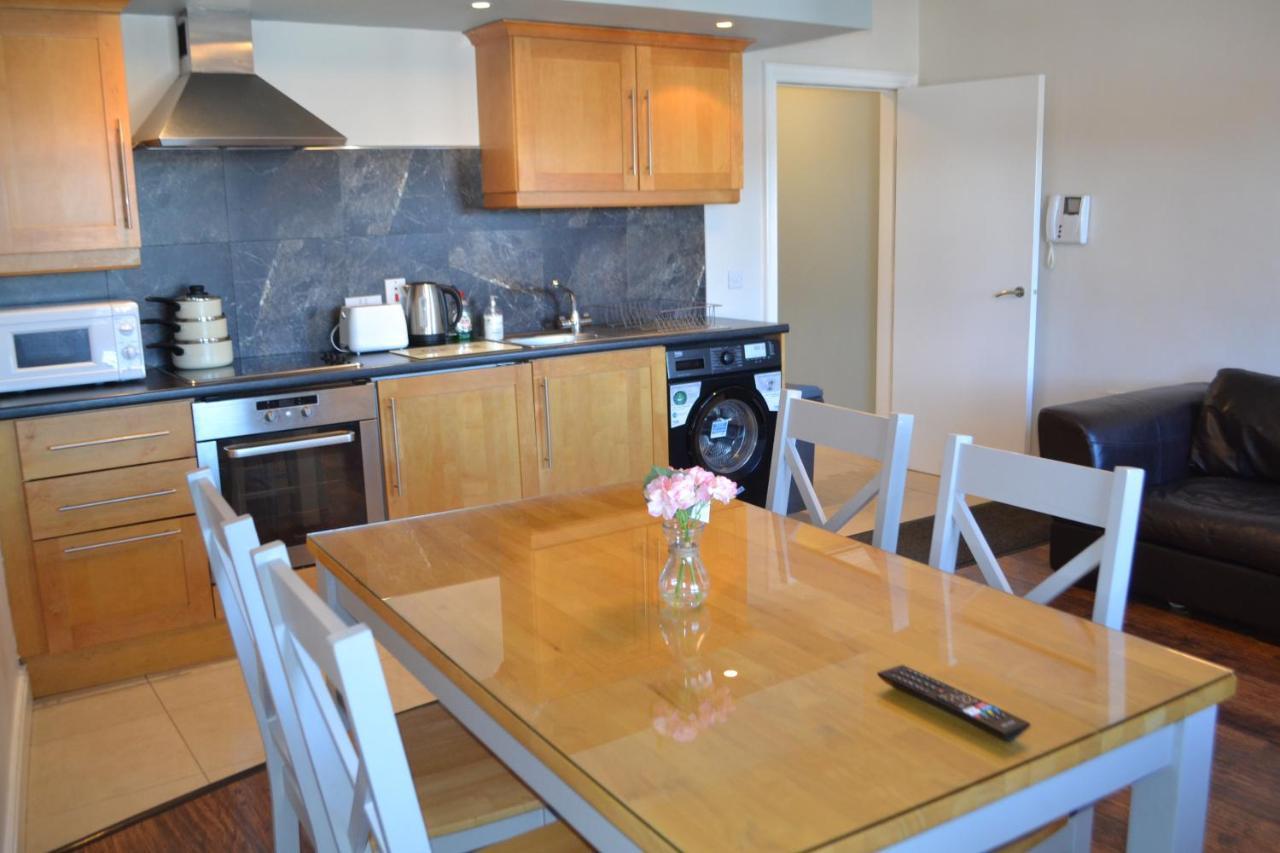 Walsh'S Hotel And Apartments Maghera  المظهر الخارجي الصورة